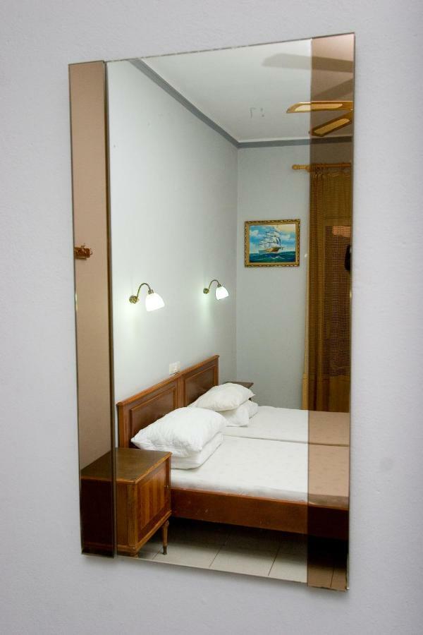 Difo Hotel Loutra Edipsou  Exterior photo